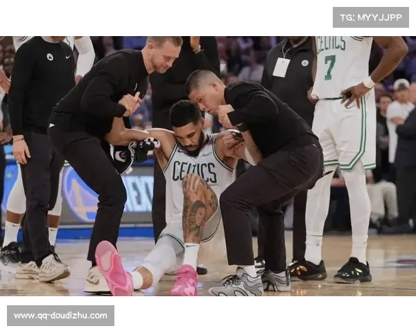 热火凯尔特人东北区内战，塔图姆缺阵绿军遭遇连败困境